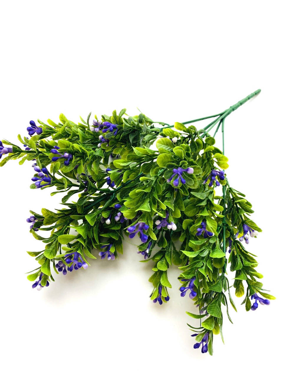 

Искусственный самшит с ягодами ( 28 см )