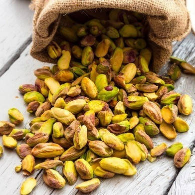 

Фисташки очищенные сырые 1кг