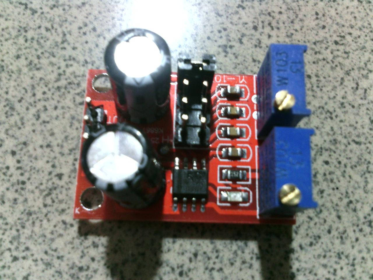 

Генератор прямоугольных импульсов (генератор меандра), на основе таймера NE555,