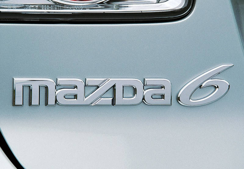 

Эмблема надпись багажника Mazda 6 до 2007г