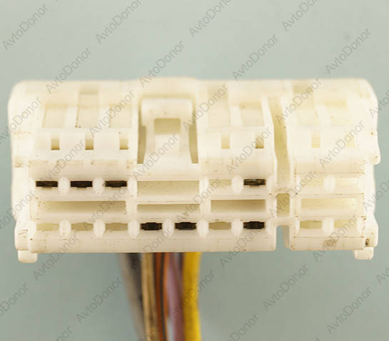 

Разъем автомобильный 16-пин/контактный. Мама. 41×16 мм. Б.У