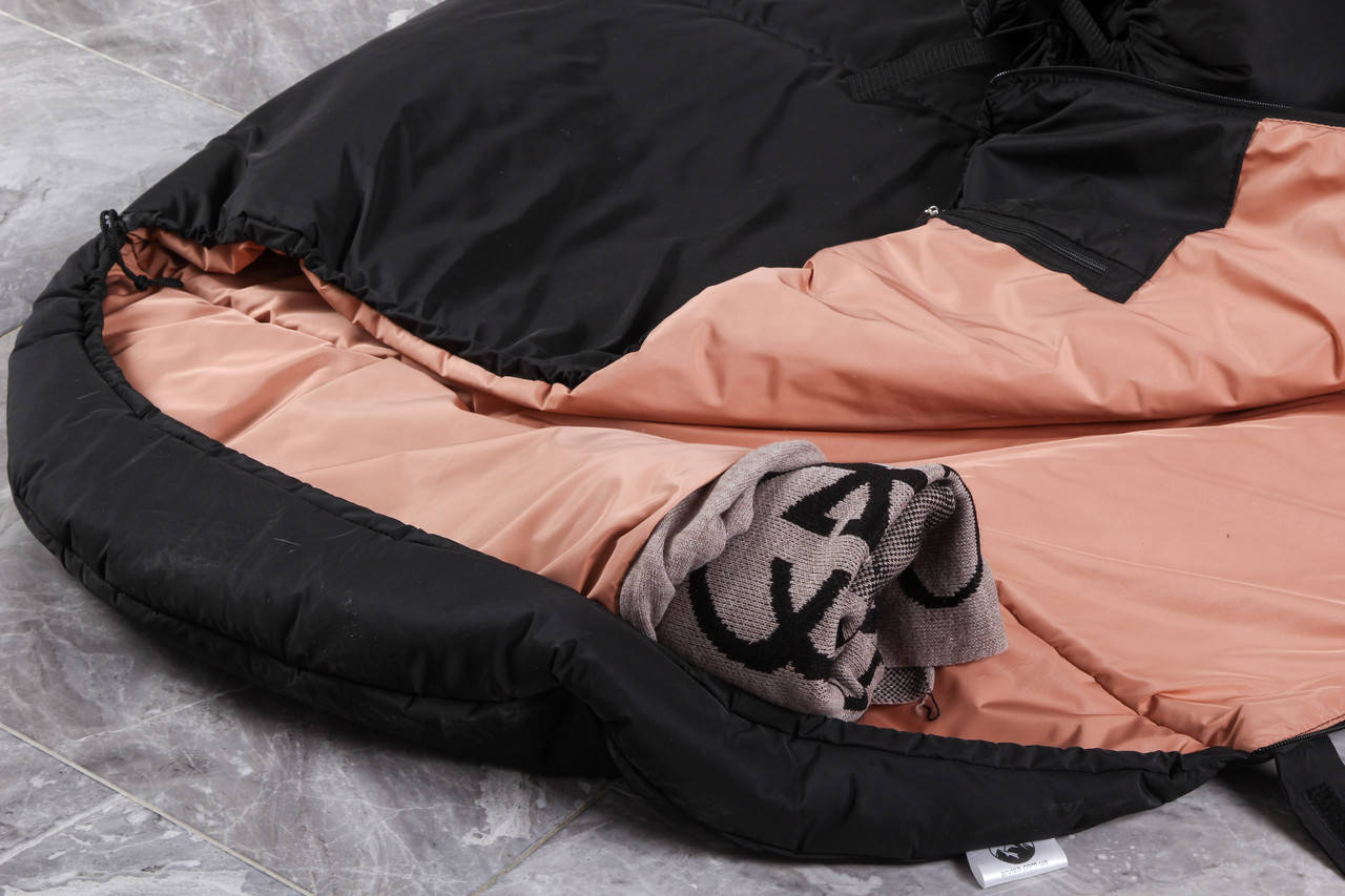 

Метровый Спальный мешок Ботал Очень широкий спальник 100см ширина!, Черный