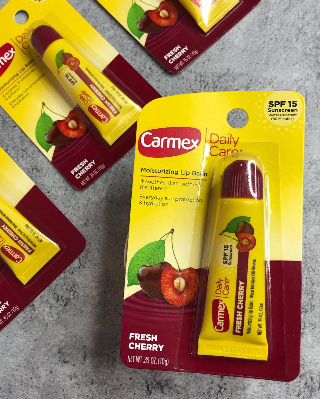 

Бальзам для губ Carmex Вишня тюбик 10грамм (original)