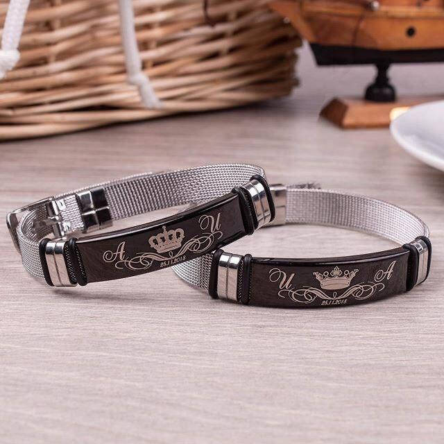 

Стильные парные браслеты из нержавеющей стали с гравировкой