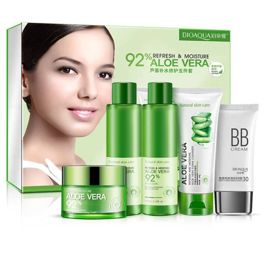 

Подарочный набор косметики по уходу за лицом BIOAQUA Aloe Vera 5 в 1