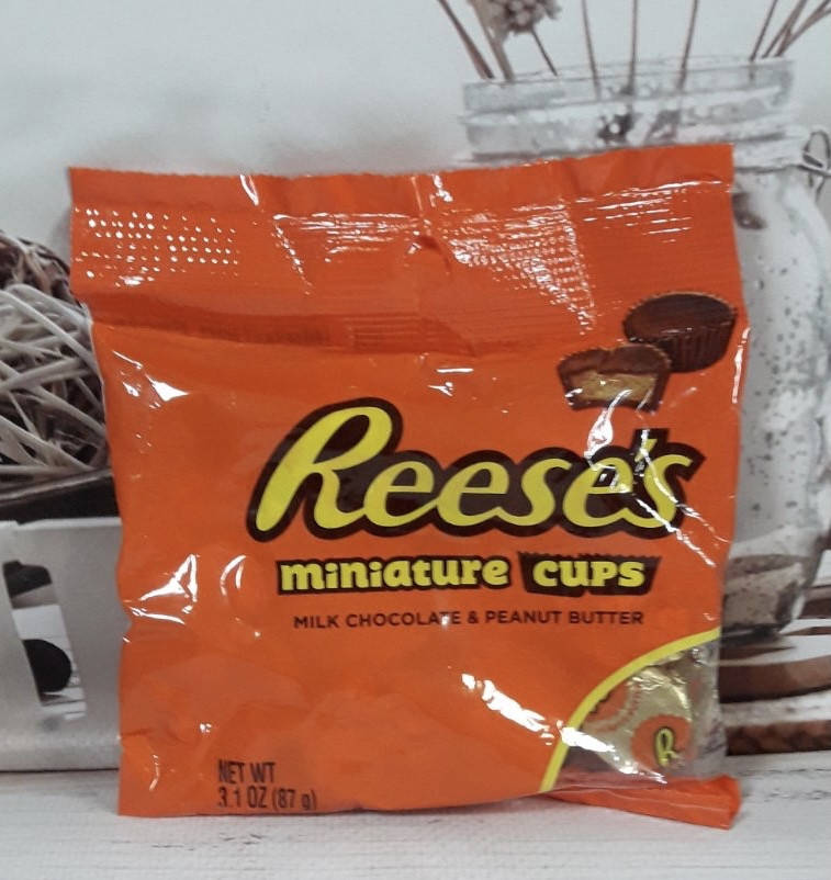 

Шоколадні цукерки REESE'S miniature cups з арахісовою пастою