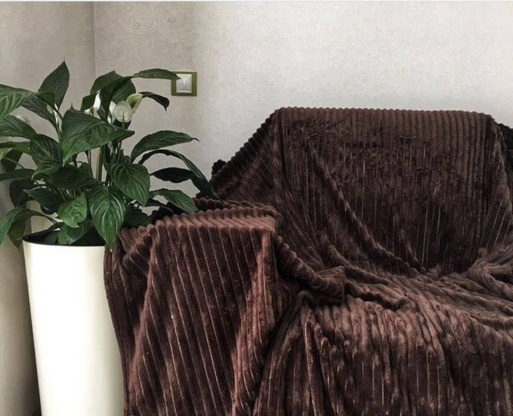 

Велюровое покрывало Евро размера East Comfort коричневое