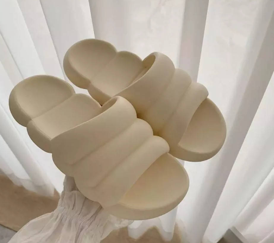 

Женские шлепанцы EVA бежевый 1337 36-37 40-41