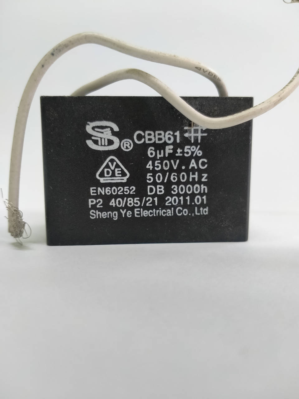 

Пусковий конденсатор 6 mf CBB61 450V для кухонної витяжки Pyramida