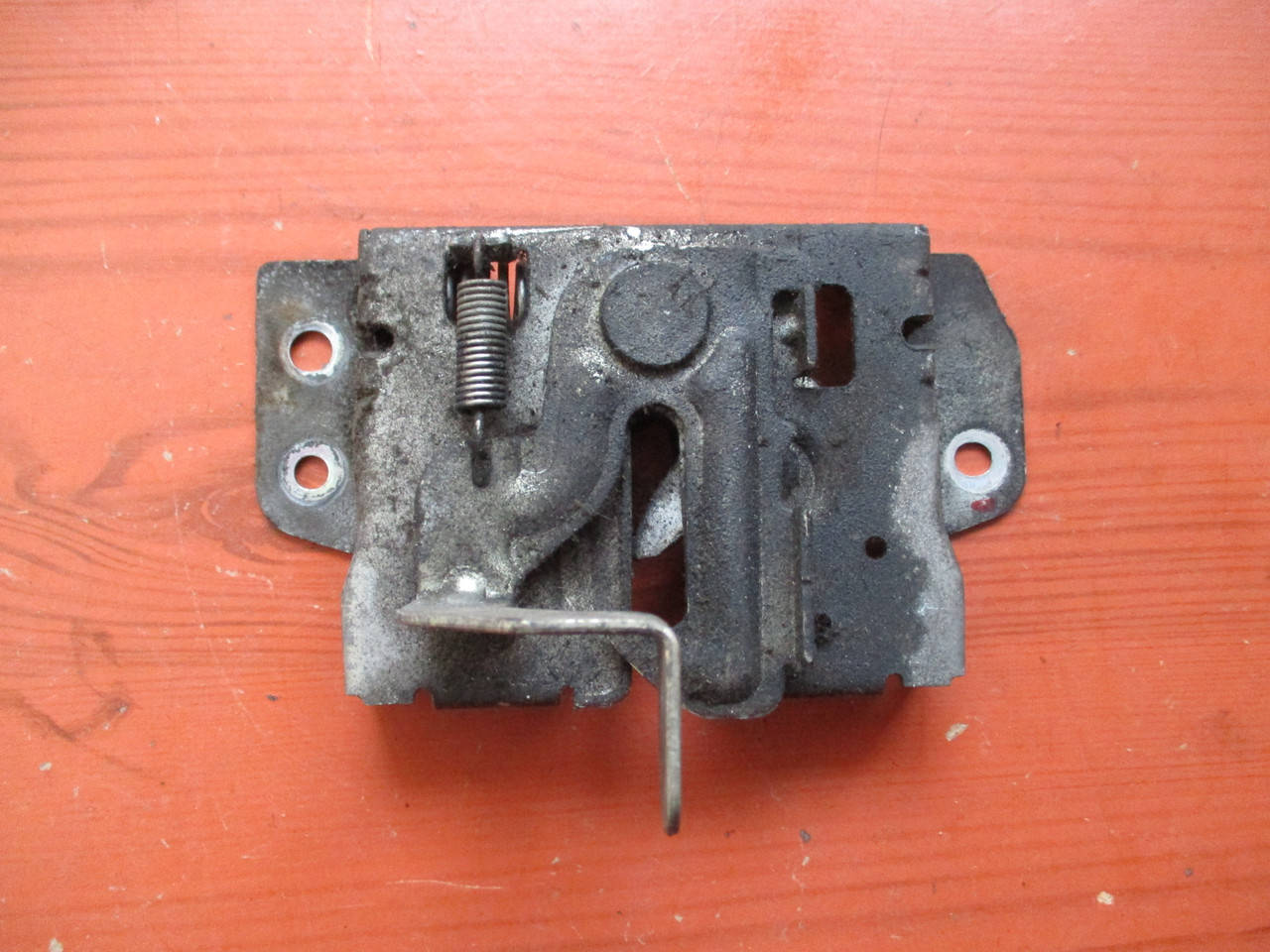 

Замок капота 5908A055, 5908A009 993625 Lancer X Mitsubishi