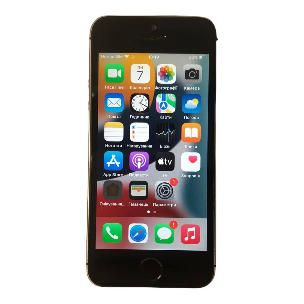 

Б/В Apple iPhone SE 32GB Space Gray 353793081512033, Темно-серый