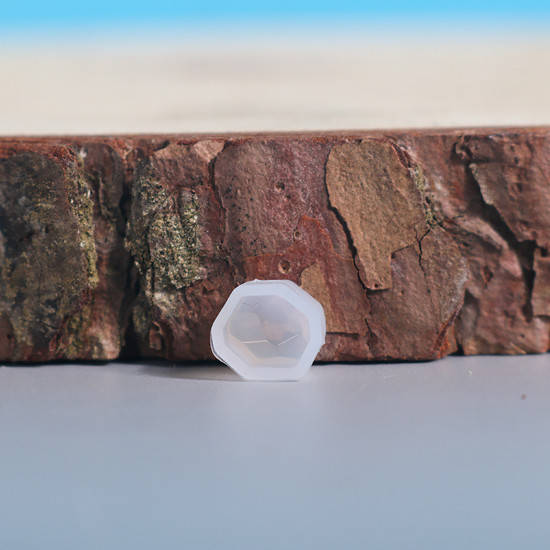 

Форма для эпоксидной смолы Finding Молд камень Белый Силикон 8 мм x 8 мм