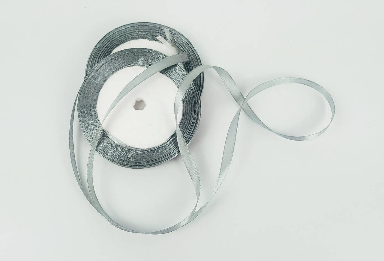 

Лента атласная серый цвет 0,5 см
