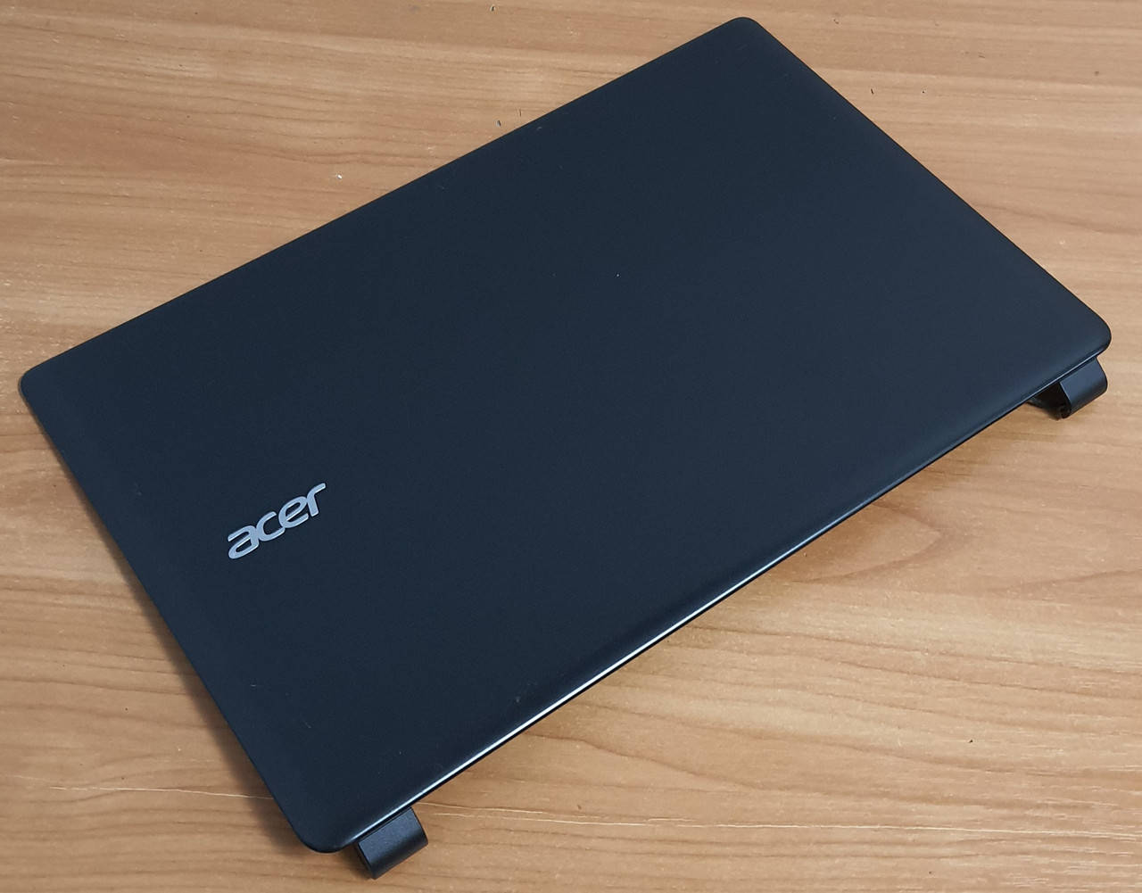 

УЦЕНКА!! Верхняя часть корпуса Acer Aspire E1-530 , AP0VR000500, Крышка, Крышка матрицы.