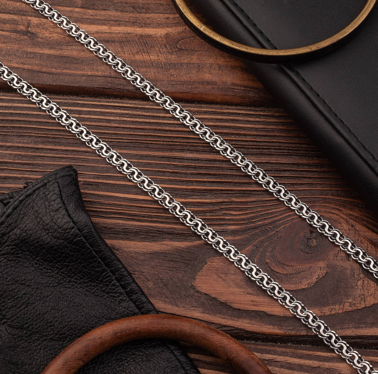 

Серебряная цепочка Греческий бисмарк  см 15.25 грамм арт 121ч