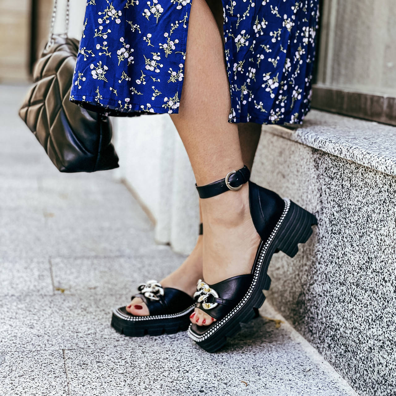 

Босоножки Tucino