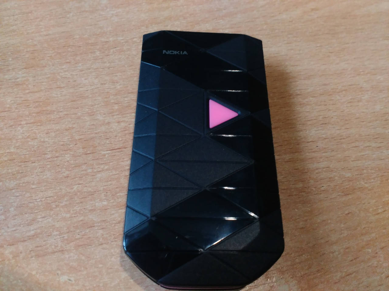 

Корпус Nokia 7070 cрусской клавиатурой