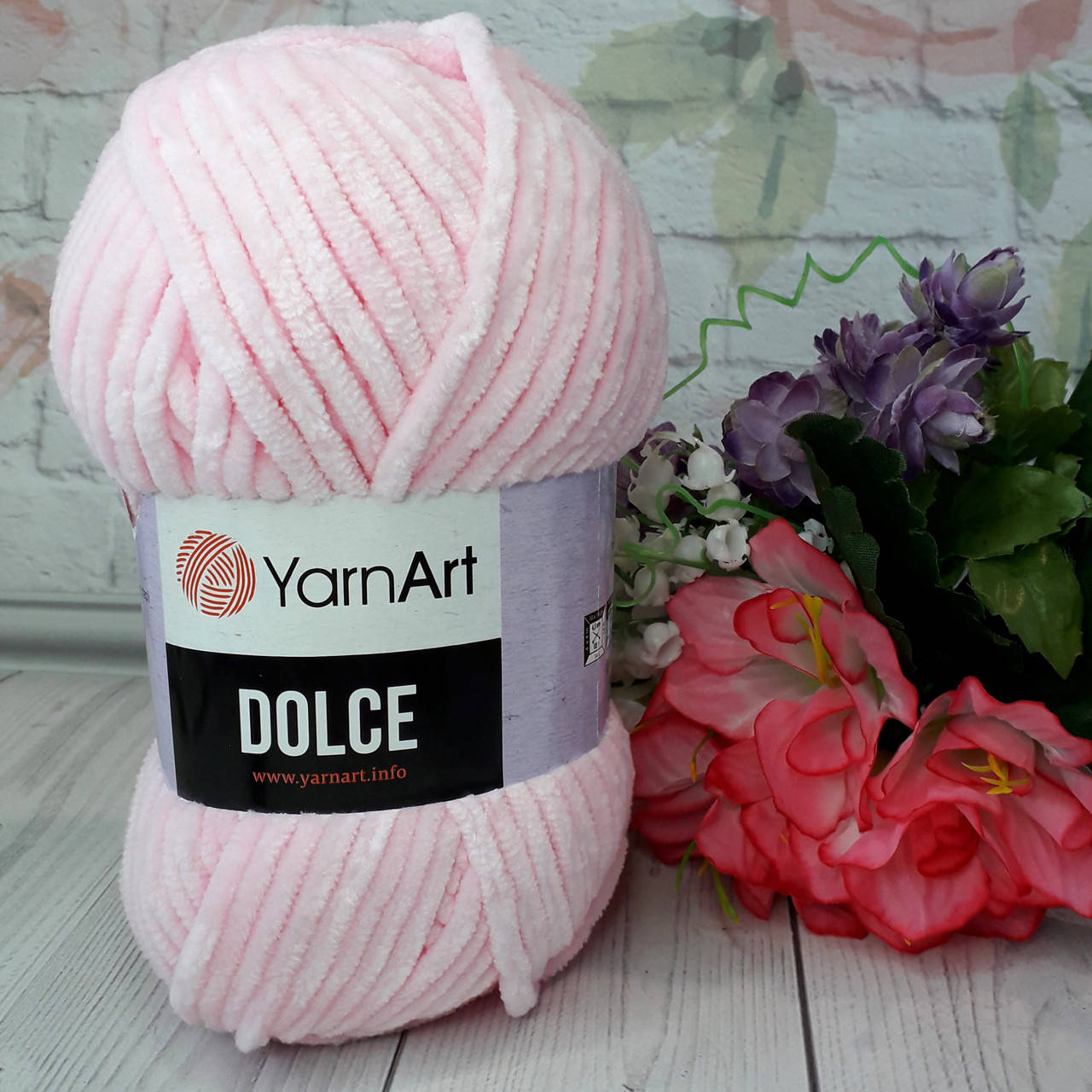 

Плюшевая пряжа YarnArt Dolce (Ярнарт Дольче), светло розового цвета