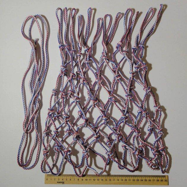 

Сетка баскетбольная шнур диаметром 5,5 мм. (стандартная) бело-красно-синяя 10127