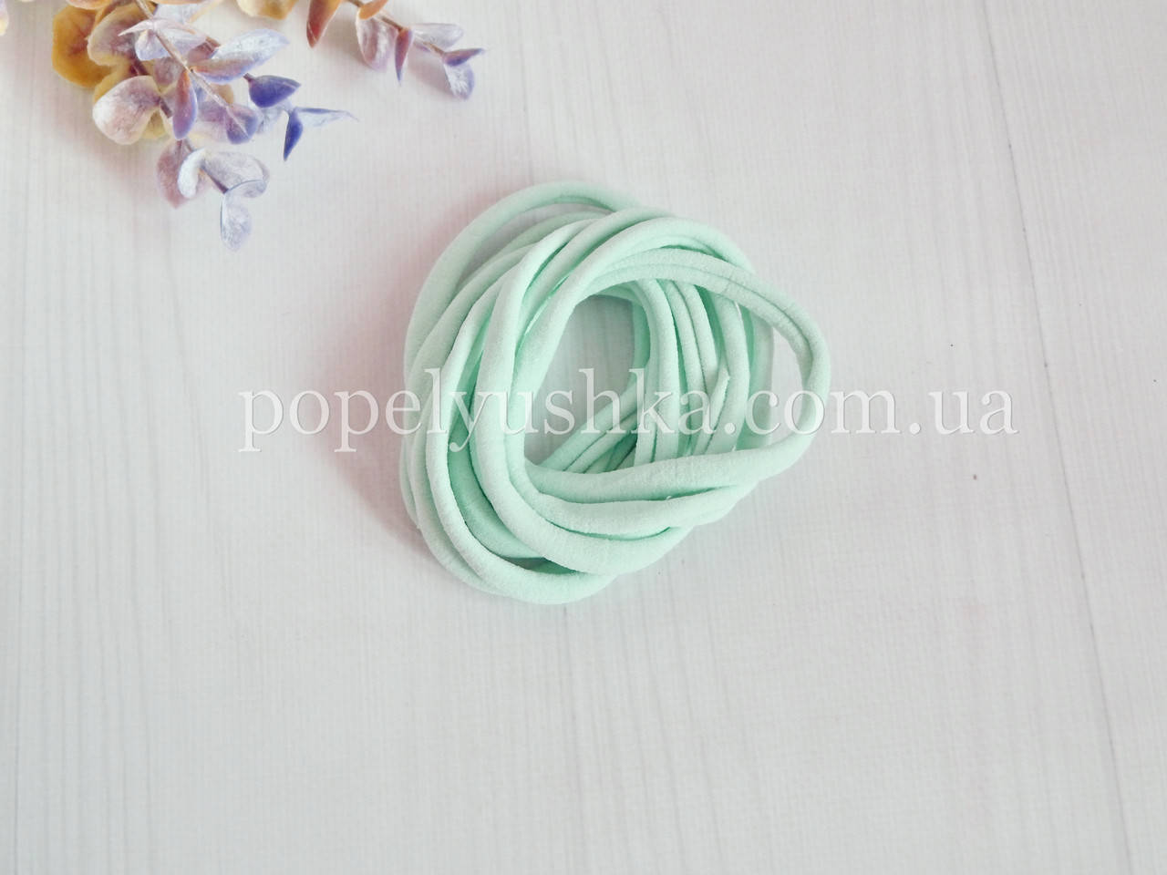 

Резинка нейлоновая  мятная