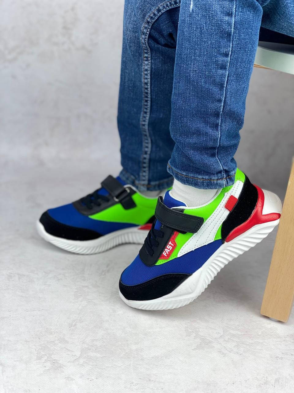 

Модные детские кроссовки 32