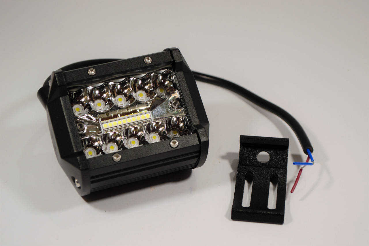 

Светодиодная LED фара 60Вт (светодиоды 3w x20шт), Белый