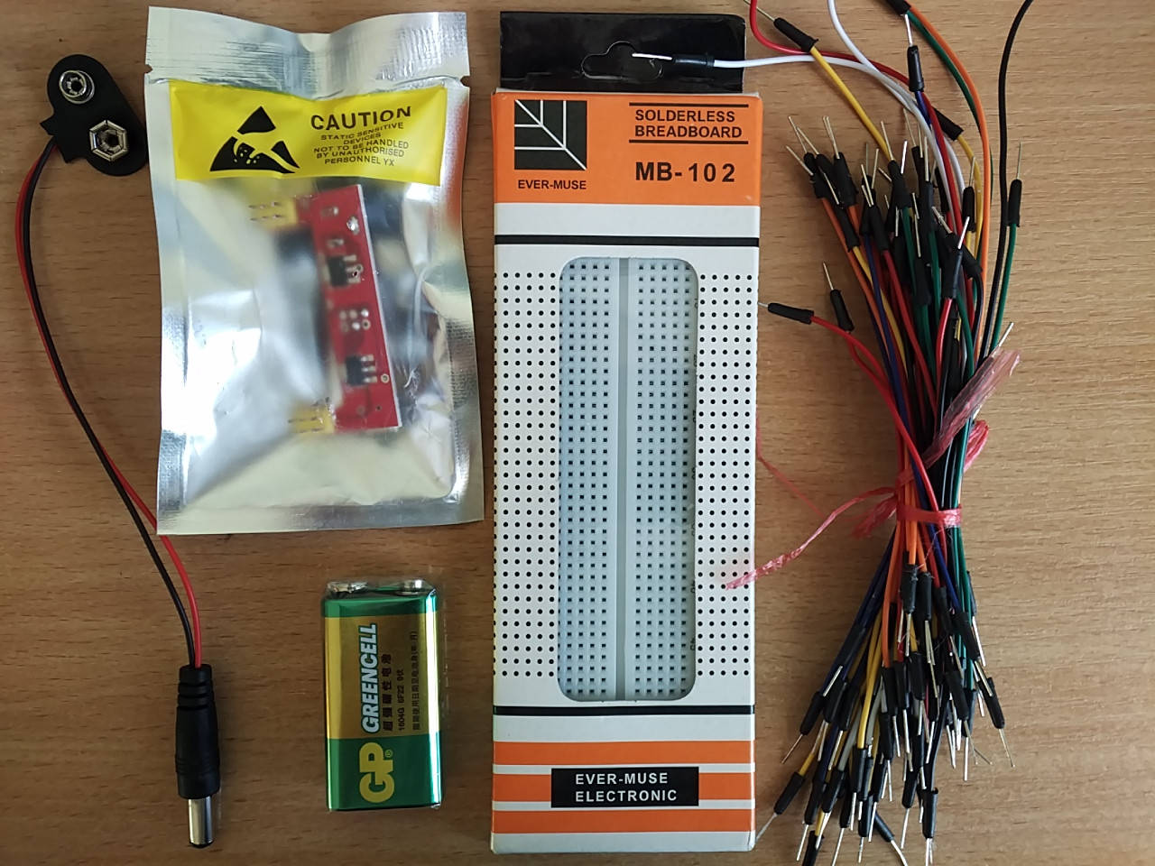 

Монтажная, Макетная плата на 830 точек (5в1) Новая версия БП. NEW2021!