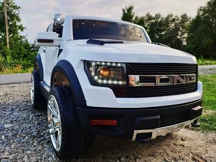 

Детский электромобиль Ford Long белый дитячий електромобіль