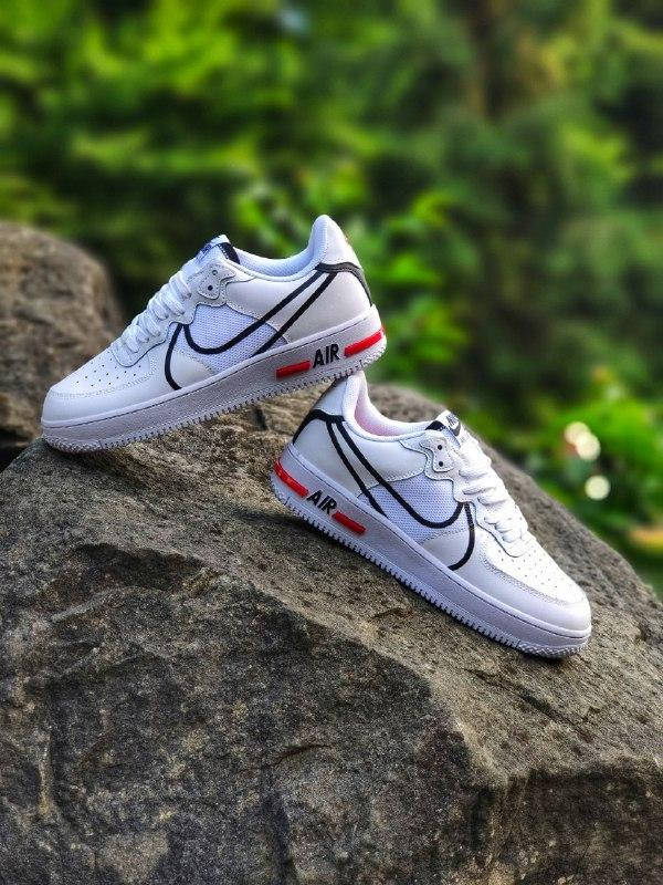 

Чоловічі кросівки Nike Air Force 1 React White, Белый