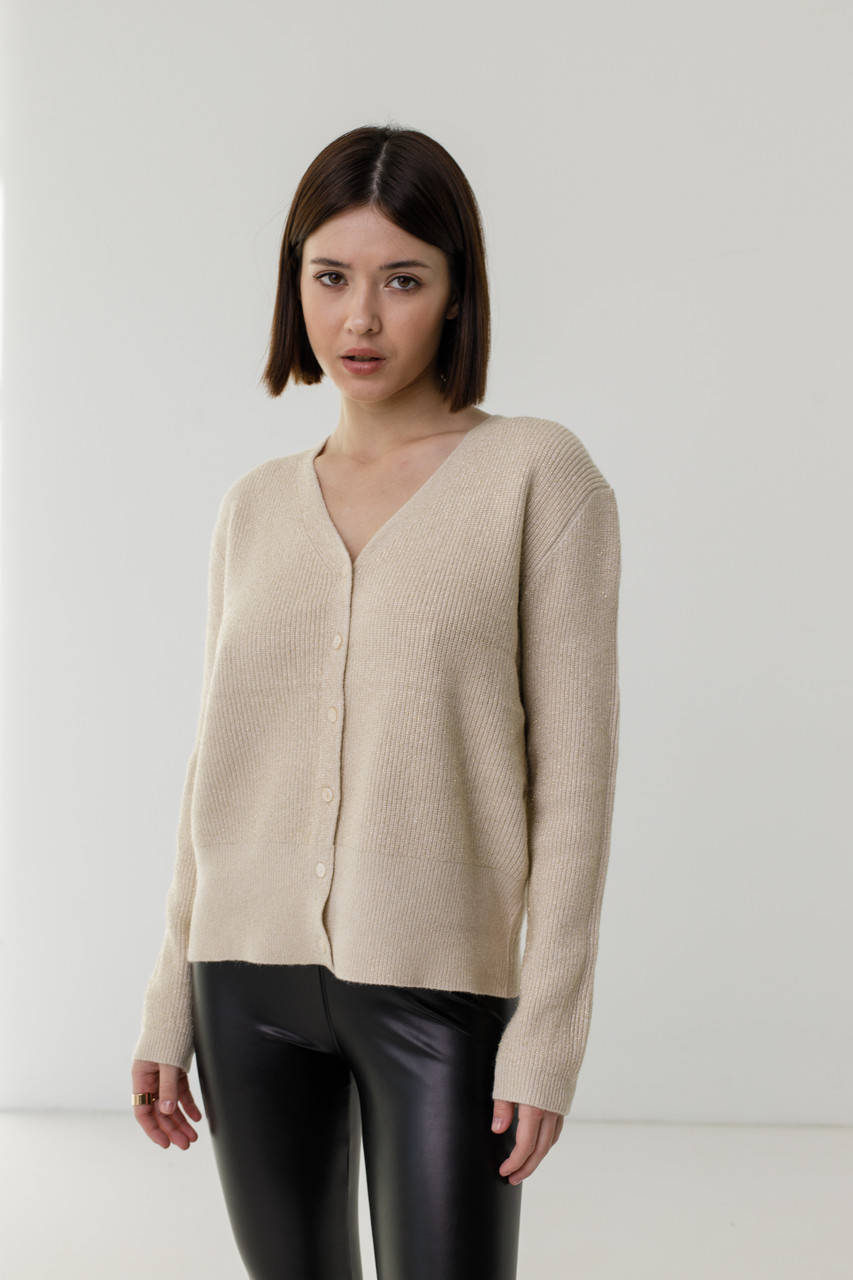 

Базовый трикотажный женский кардиган с люрексовой нитью в 4 цветах на пуговицах в 2 размерах S/M, М/L, Молочный