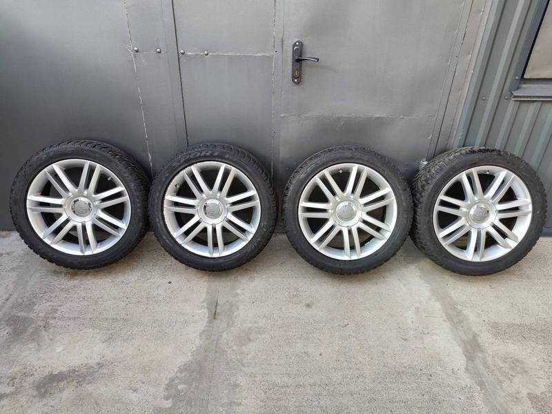 

Оригинальные диски R18 Audi + зимняя резина 235/45 R18 Dunlop