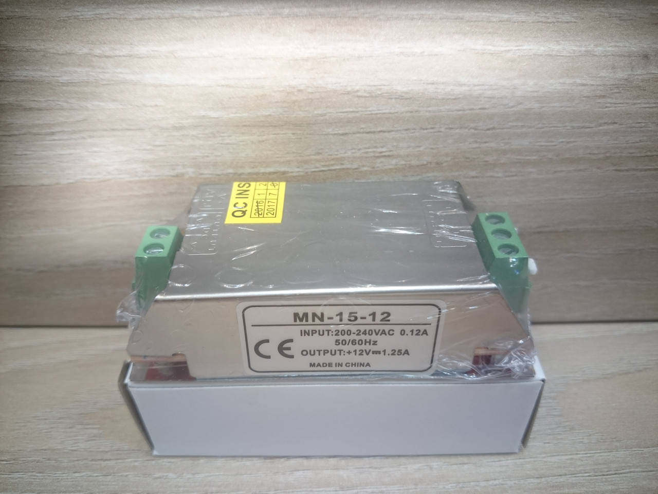 

Блок питания 15W 12V 1.25А IP20 трансформатор для светодиодной ленты