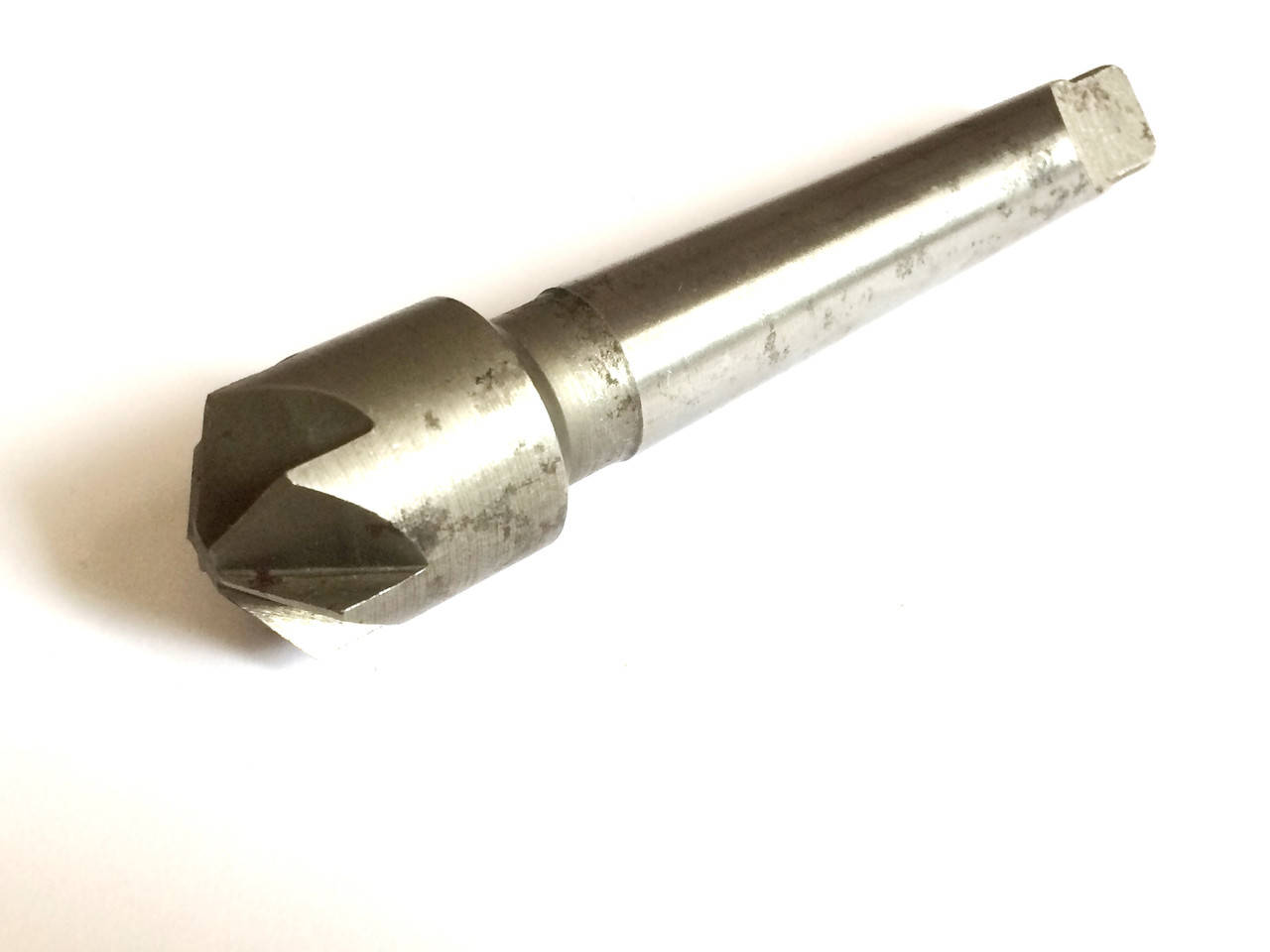 

Зенковка Ø16мм Р6АМ5 км1 120°. СССР