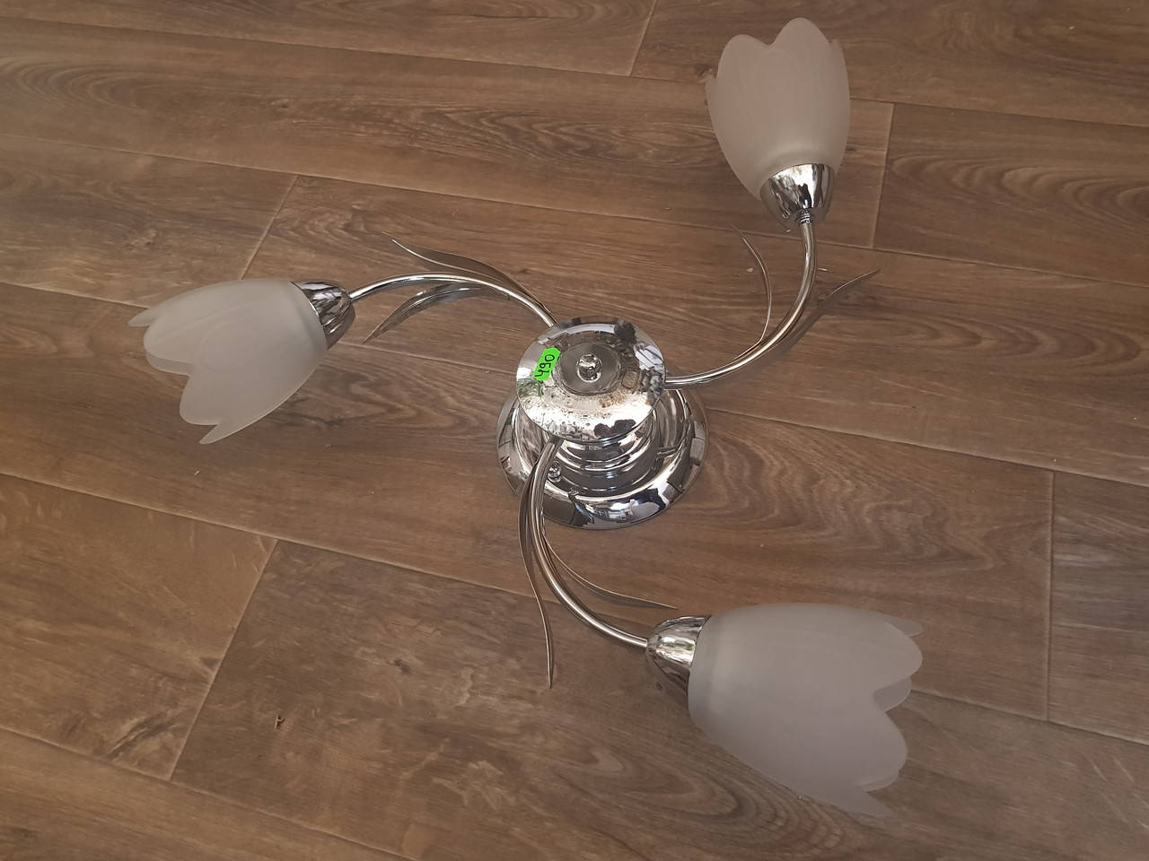 

Потолочная люстра на 3 лампы хром