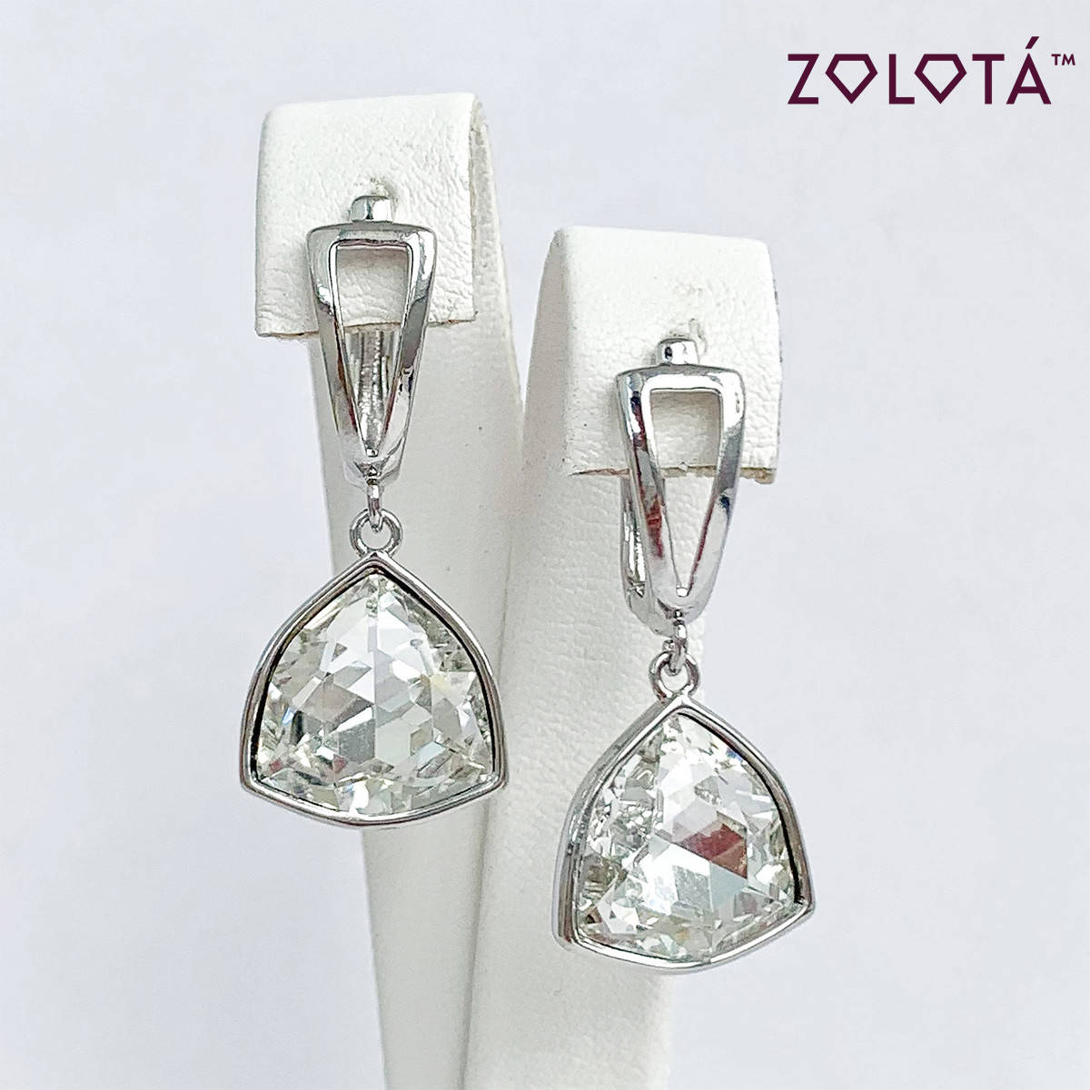 

Серьги Zolota, размер 33х14 мм, кристаллы Swarovski белого цвета, вес 6 г, родий, ЗЛ01635 (1)