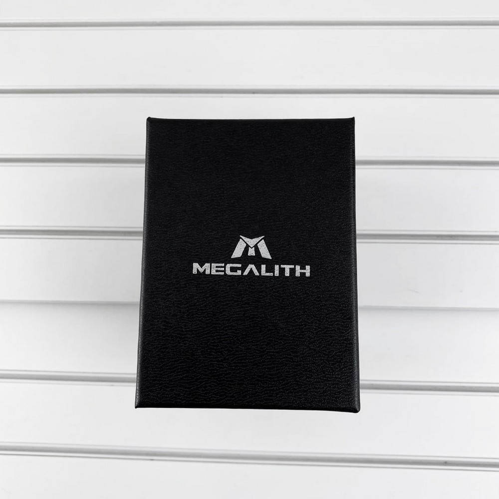 

Коробочка фирменная Megalith Black!