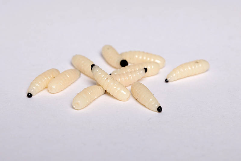 

Силиконовая приманка Lucky John Maggot 12 mm (140202) 033*30 шт.