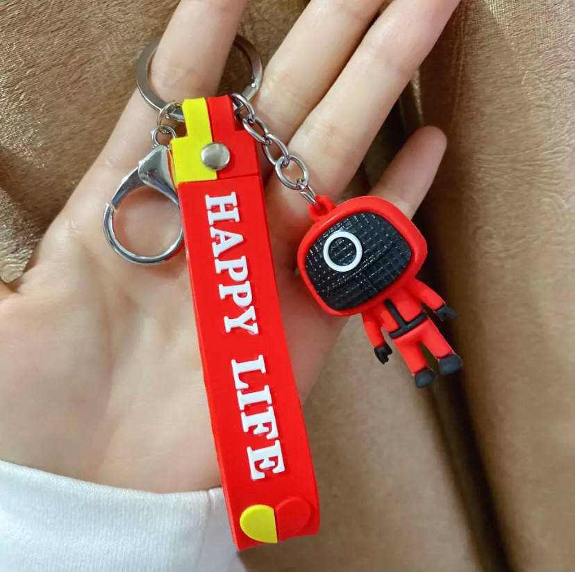 

Брелок с ремешком Happy Life Игра в кальмара Рабочий 6299 круг 21.5 см, Красный