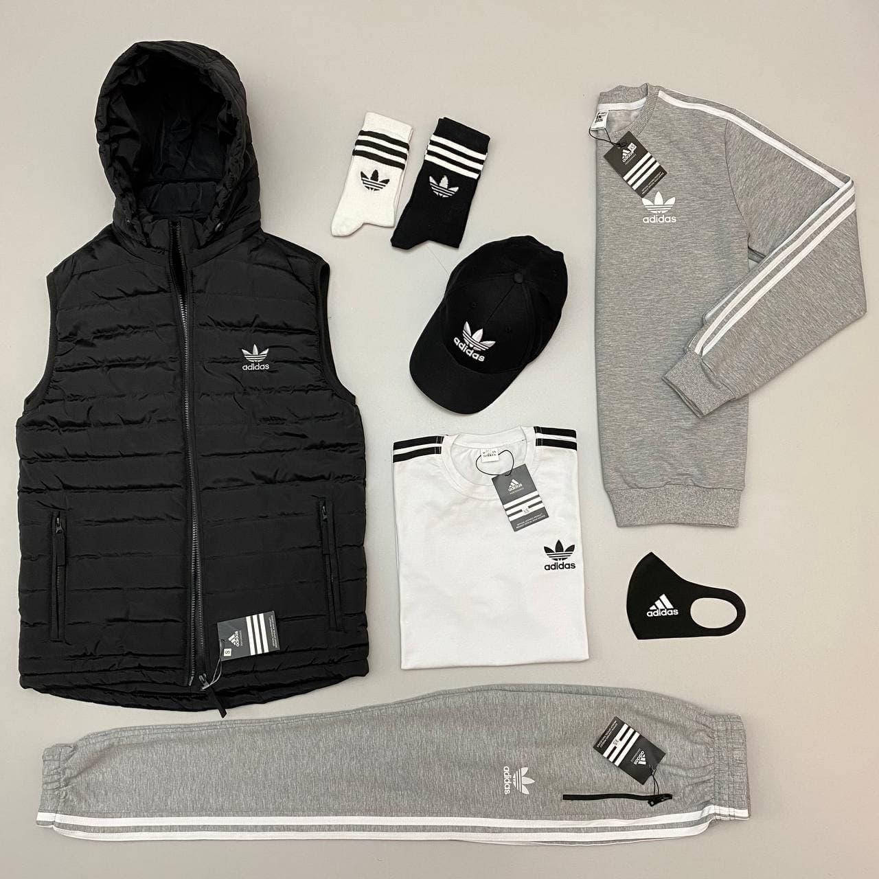 

Мужской спортивный костюм Adidas в полоску черный с серым набор 8в1 XL