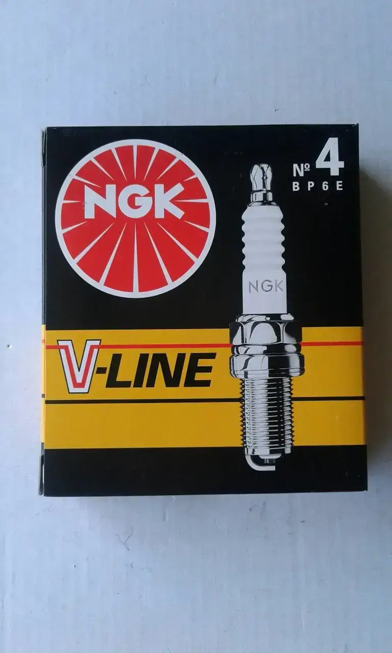 

Свечи зажигания NGK-4 ВАЗ 2101, 2102, 2103, 2104, 2105, 2106, 2107 комплект 4 шт. BP6E