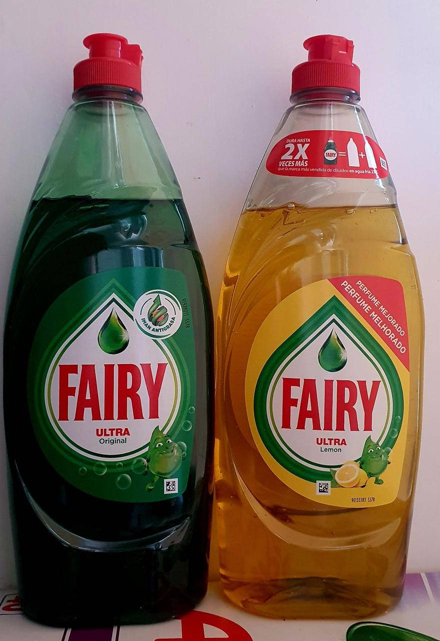 

Концентрат для мытья посуды Fairy Ultra 615 мл ( Германия ) . Оригинал !