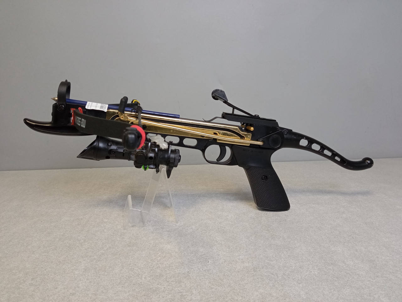 

Арбалеты и луки Б/У cobra mini crossbow