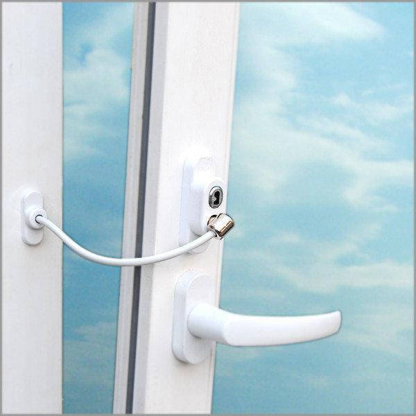

Ограничитель открытия окон Penkid Safety Lock, Белый
