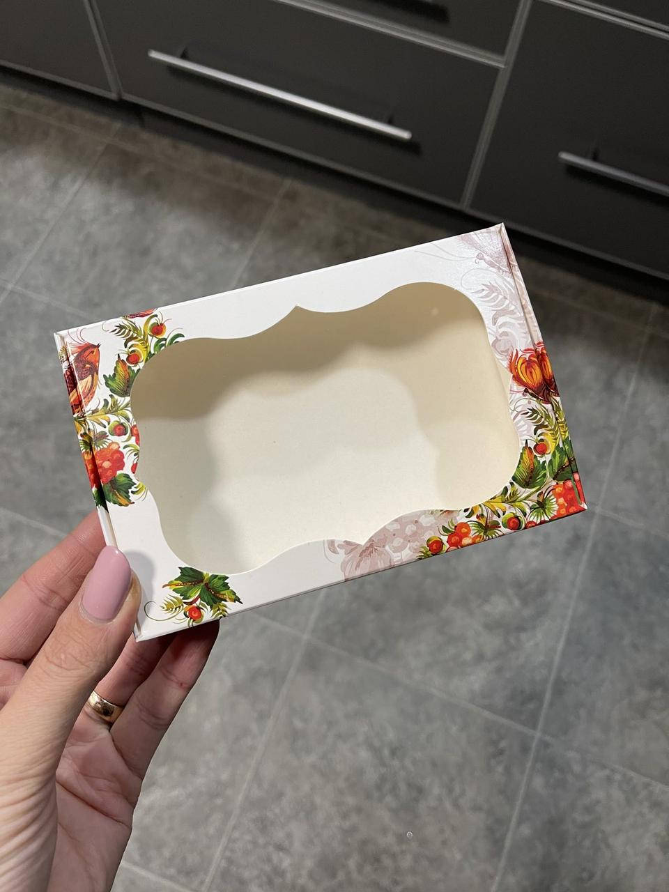 

Коробка для пряников 10*15см с окном Калина