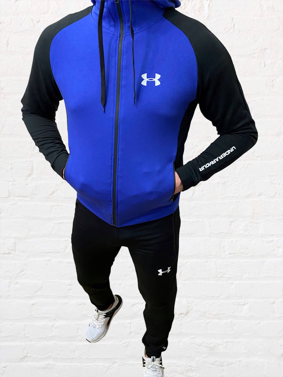 

Спортивный мужской костюм Under Armour