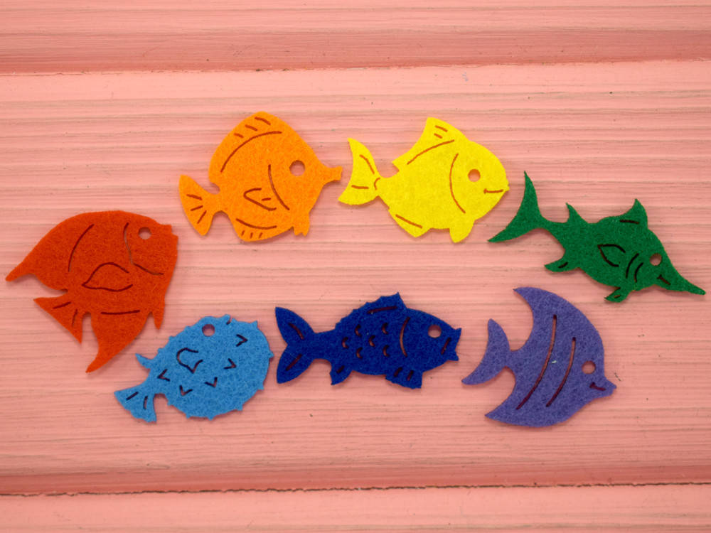 

МИНИ-вырубка "Радужные рыбки" (7 шт.)