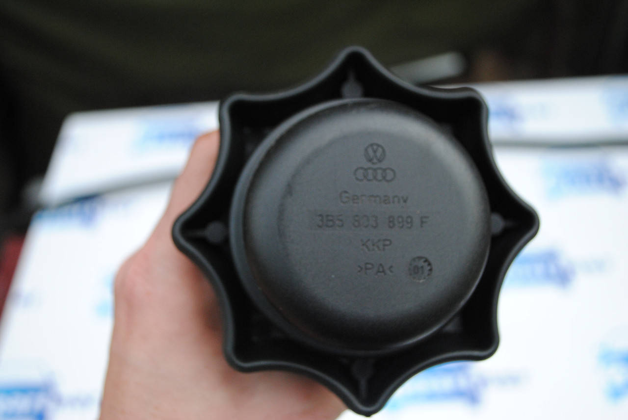 

Винт Запаски Volkswagen Passat B5+ Фольсксваген Б5 б/у оригинал