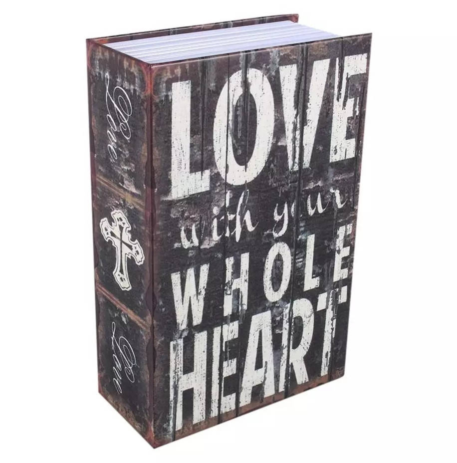 

Книга-сейф (18см) Love