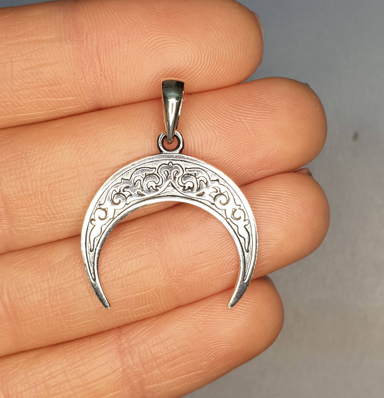 

Амулет серебряный "Лунница" 2,70 г
