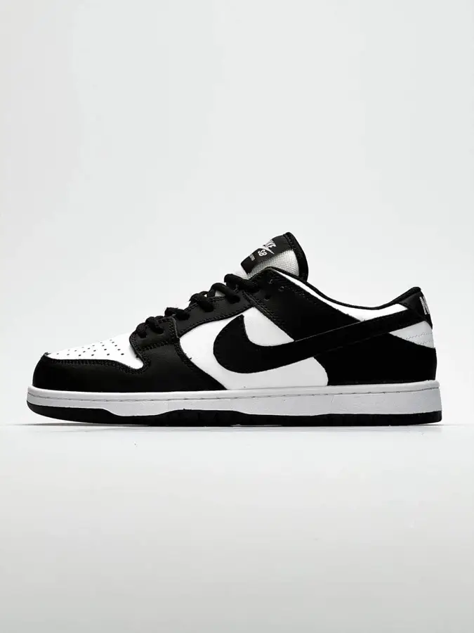 

Nike SB Dunk Low Pro White Black Мужские А1347